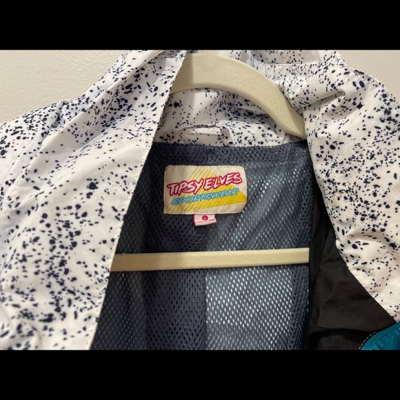 Tipsy Elves Retro Jacket - Picture 4 of 4